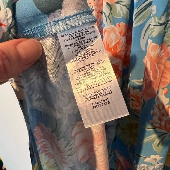 Loft blue vintage floral lattice cutout blouse Large - Picture 5 of 5